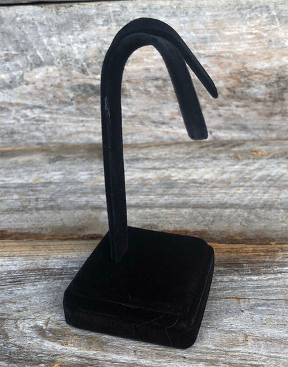 DER1723 = Value Velvet Earring Stand 4-1/4''H