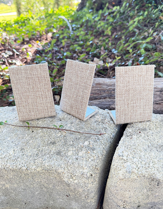 DER301 = Burlap Earring Display 3-1/2" H (Pkg of 3)