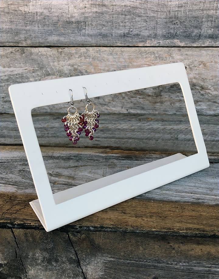 DER6148 = LEATHERETTE EARRING STANDS OPEN FRONT 7-5/8X4-1/2 HIGH