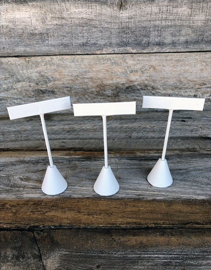 DER6253 = White Leatherette Earring Display 4-3/4'' high (Pkg of 3)