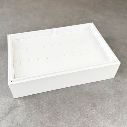 DER6965 = White Leatherette Stackable Earring Tray for 15 Pair
