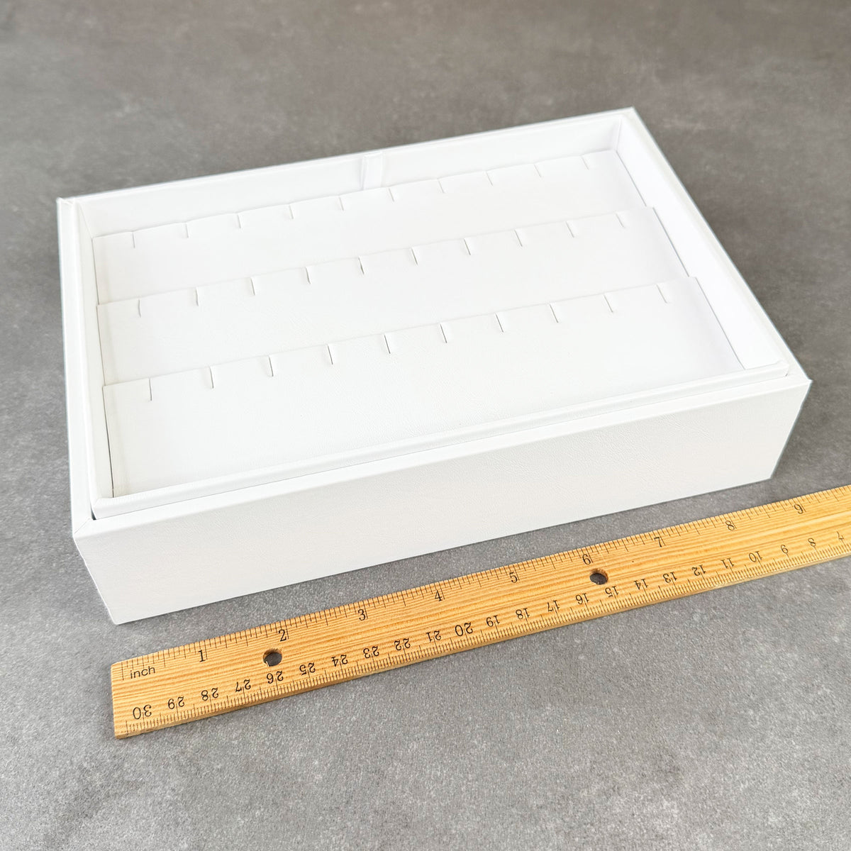 DER6965 = White Leatherette Stackable Earring Tray for 15 Pair