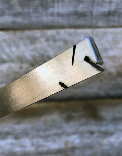 DI555 = Economy Prong Lifter