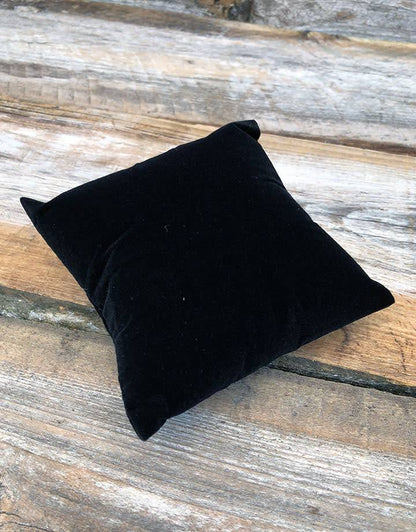 DIS1120 = Value Velvet Pillow for Watches or Bracelets 4''x4'' (Pkg of 5)