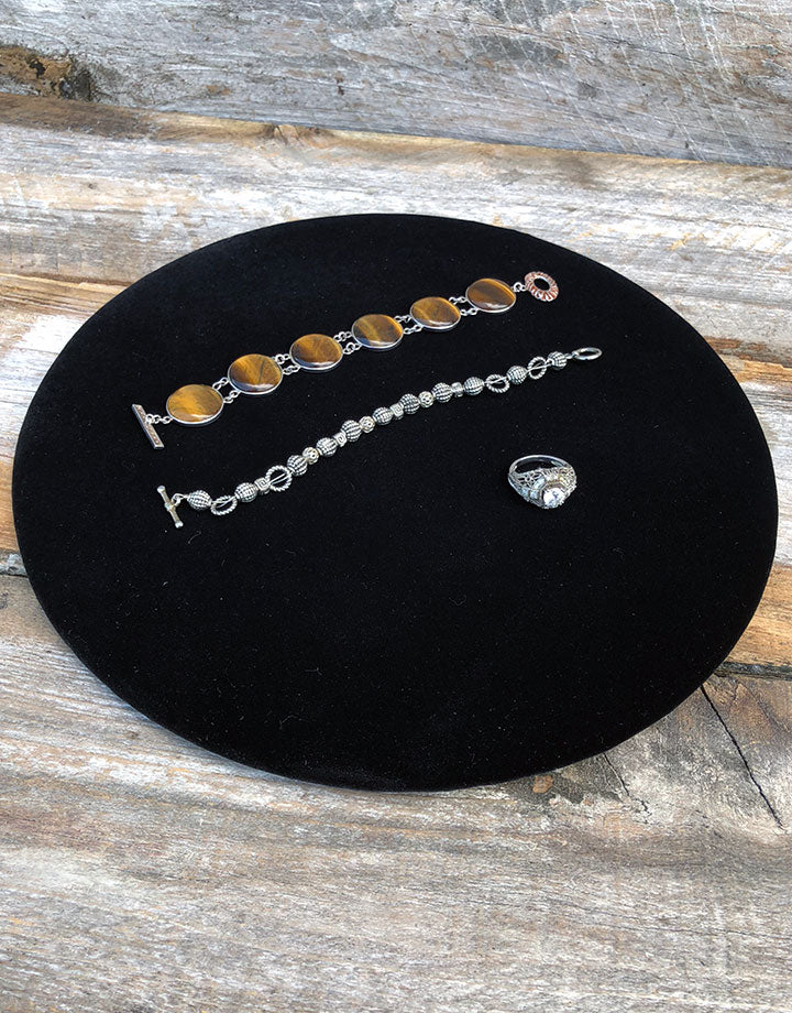 DIS1319 = Value Velvet Round Display Pad 11''