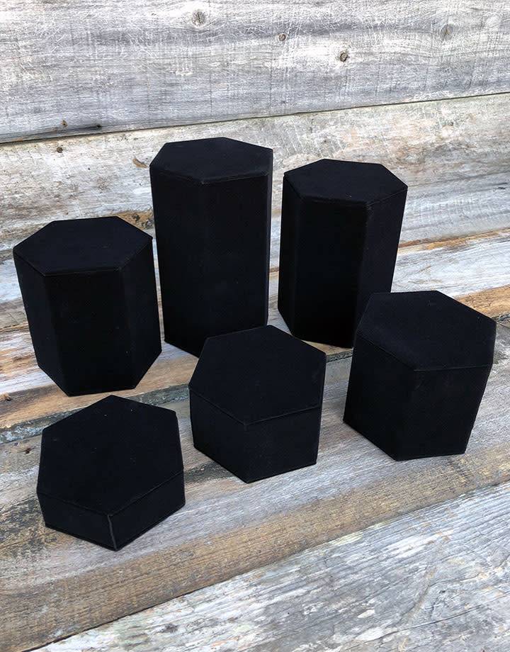 DIS1513 = Velvet Riser Set- Hexagonal 6pcs
