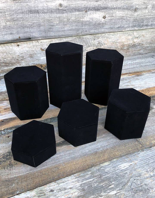 DIS1513 = Velvet Riser Set- Hexagonal 6pcs