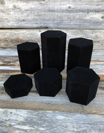 DIS1513 = Value Velvet Hexagonal Riser Set 6pcs