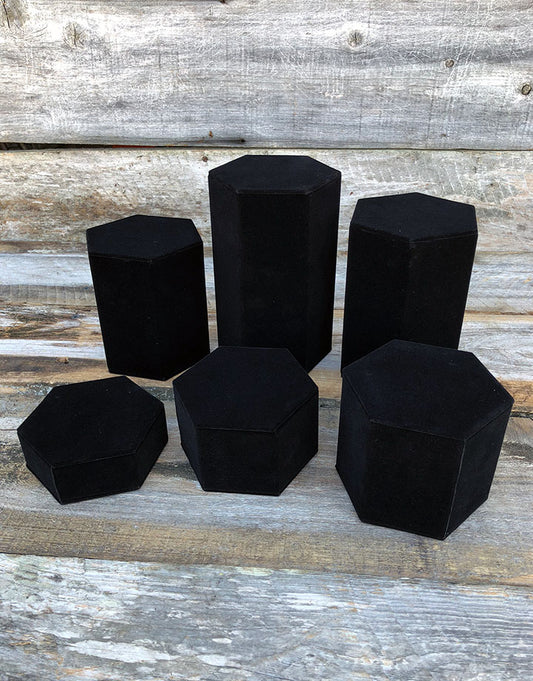 DIS1513 = Value Velvet Hexagonal Riser Set 6pcs