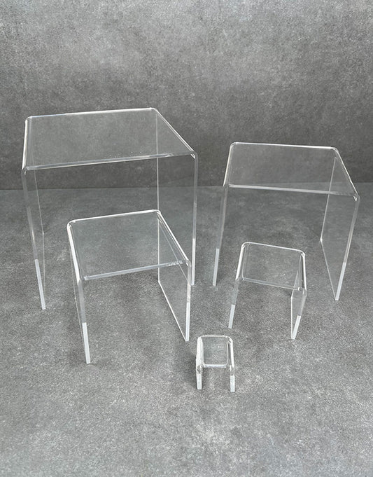 DIS9103 = ACRYLIC RISERS SET OF 5 SQUARE