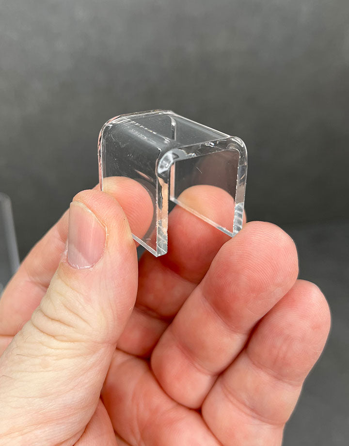 DIS9103 = ACRYLIC RISERS SET OF 5 SQUARE