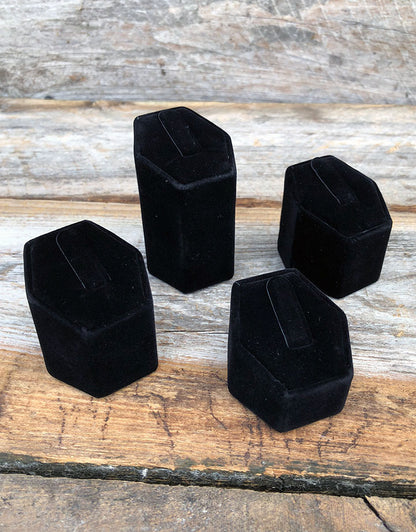 DRG001 = Black Value Velvet RING DISPLAY Set of 4