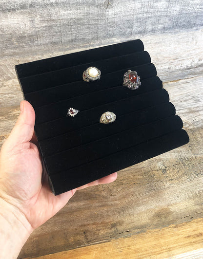 DRG1221 = Black Value Velvet Half Tray Insert with Continuous Slots for Rings