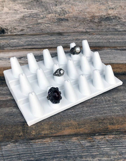 DRG6258 = Leatherette Ring Stand with 18 Fingers