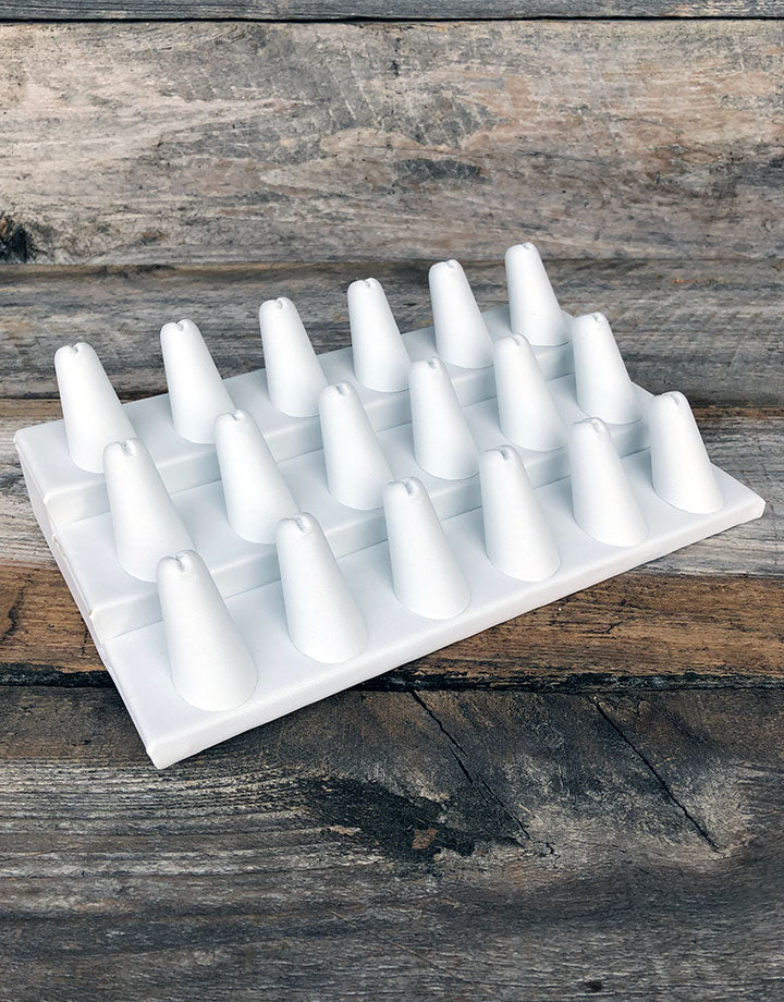 DRG6258 = Leatherette Ring Stand with 18 Fingers
