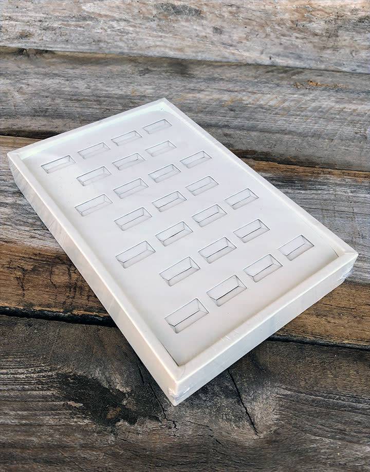 DRG6810 = White Leatherette Ring Tray with 25 Slots