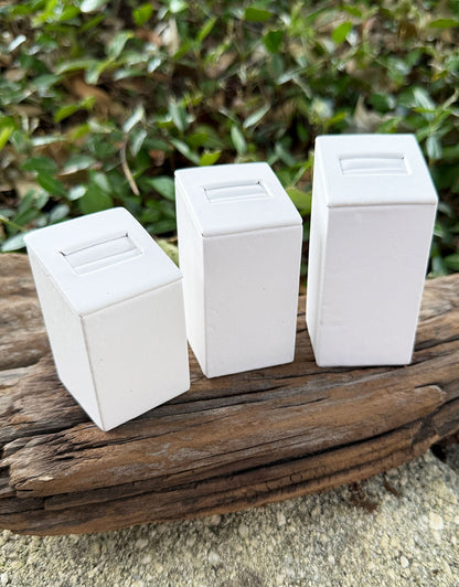 DRG610X = White Leatherette Square Ring Columns **Choose Size**