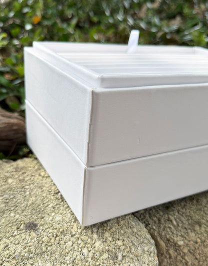 DBR6963 = White Leatherette Stackable Bracelet Tray with 8 Slots