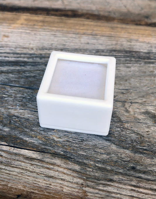 DST4004 = Gem Box with Glass Top & Foam Insert 1'' Square White (Pkg of 50)
