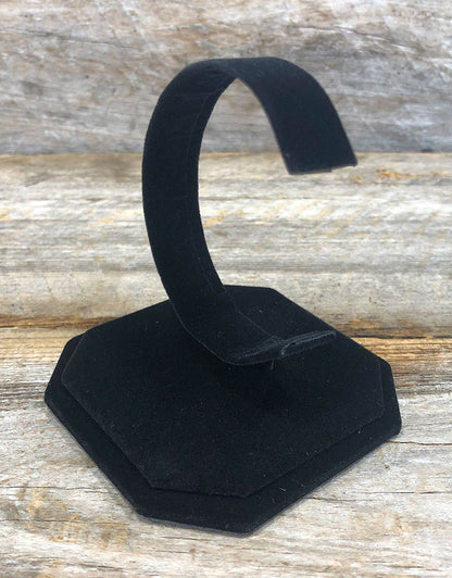 DWA1101 = Black Value Velvet Watch Stand