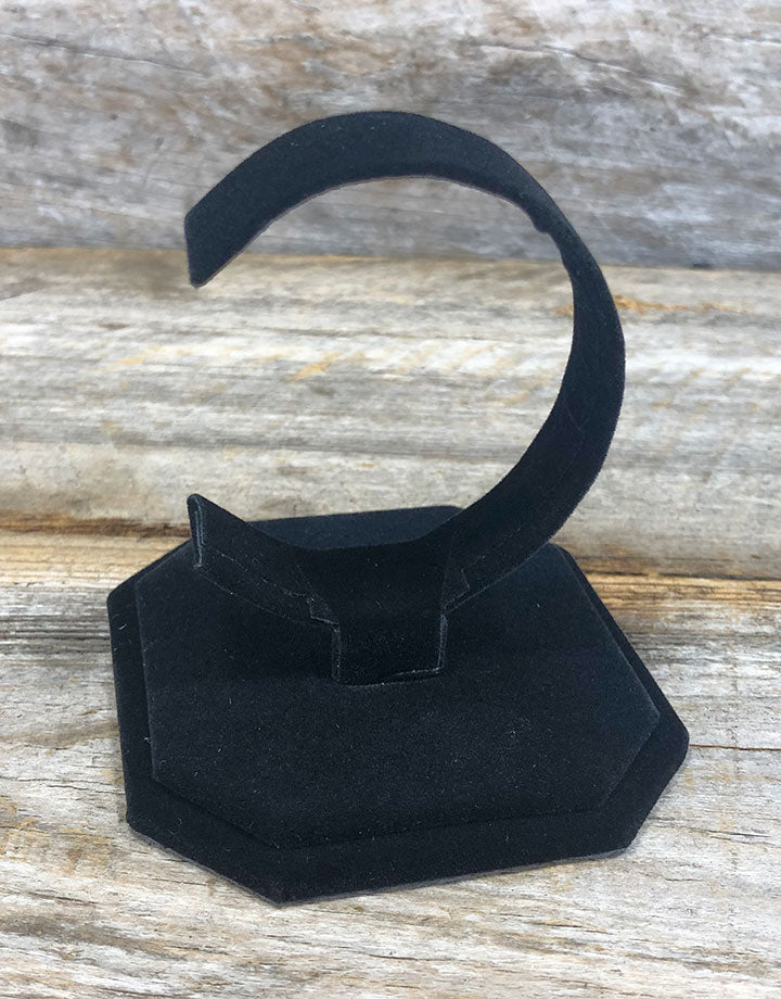 DWA1101 = Black Value Velvet Watch Stand