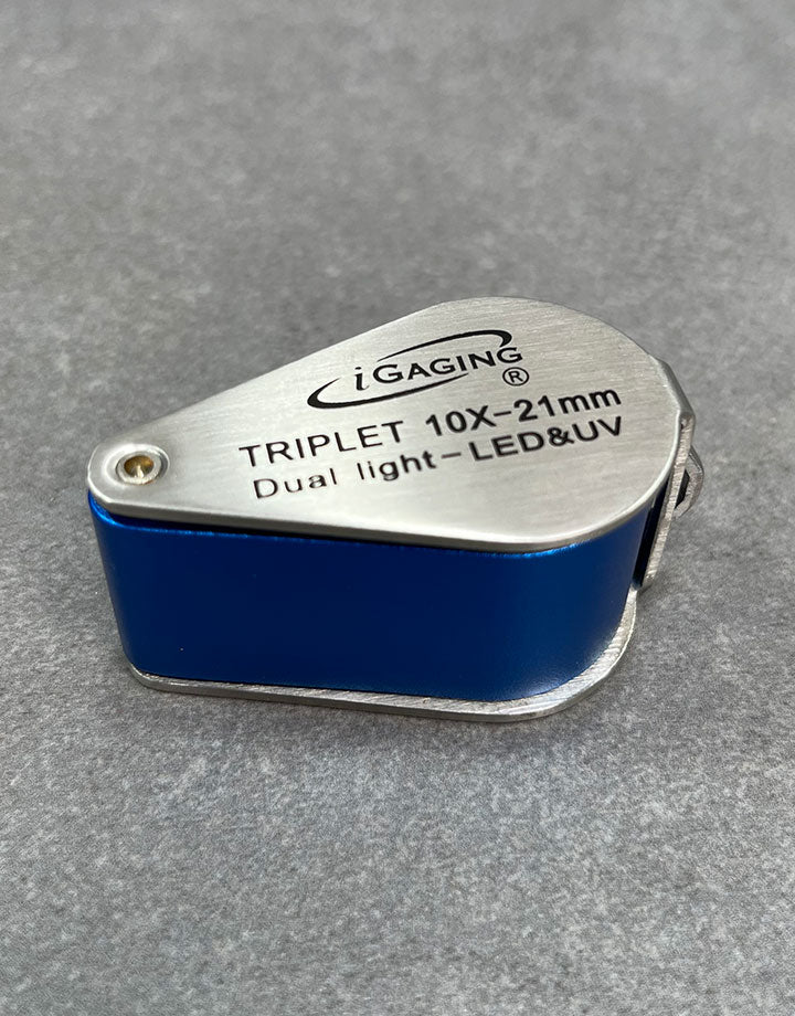 EL2704 = 10X Loupe with White & Ultraviolet LEDs