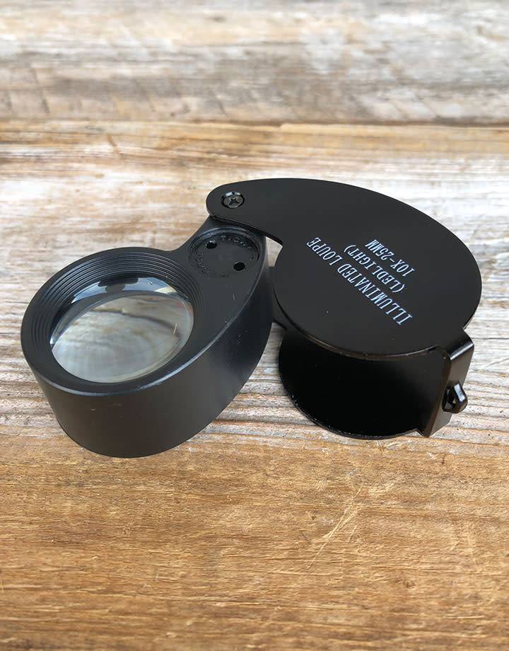 EL2716 = 10X Economy Lighted Loupe with 1" lens