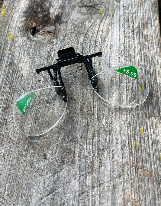 EL912X = Clip-On Magnifier