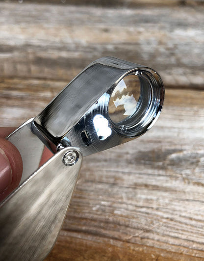 EL9608 = Jewelers' Loupe 20x Magnification with LED Light