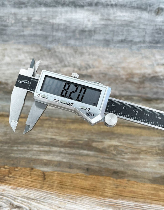 GA7002 = IP54 EZ-Cal 6"/150mm Digital Caliper