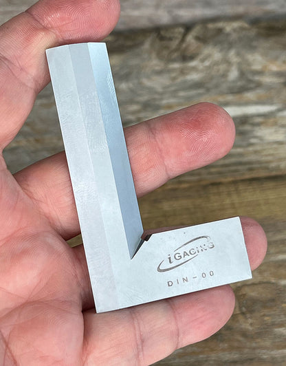 GA7043 = Steel Beveled Square 3"
