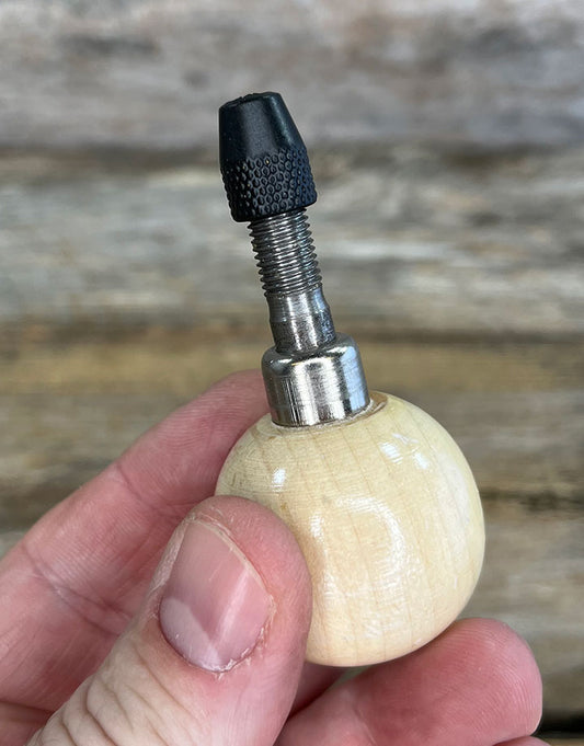 HN1261 = Round Wood Handle with 2 Chucks