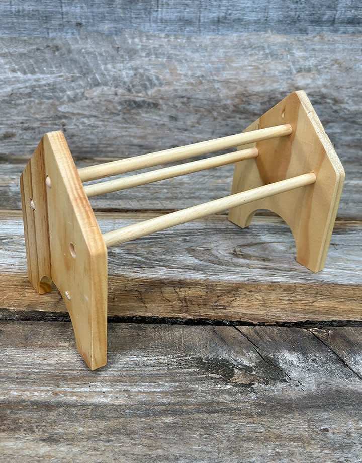 HO1370 = Wooden Plier Stand