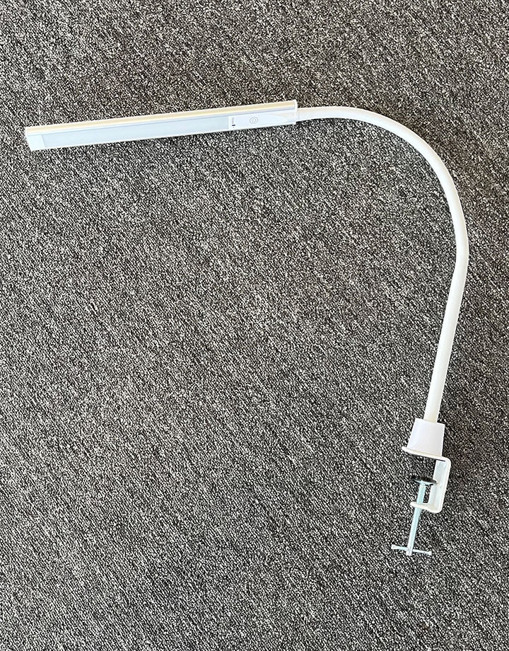 LM1908 = LED Goose Neck Lamp in White