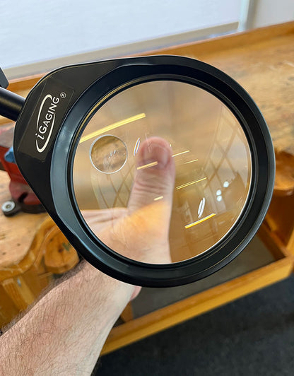 LM2750 = LED Lamp with 8X Magnifier
