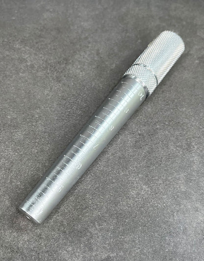 MD325 =Short Aluminum Ring Mandrel = Sizes 4-10