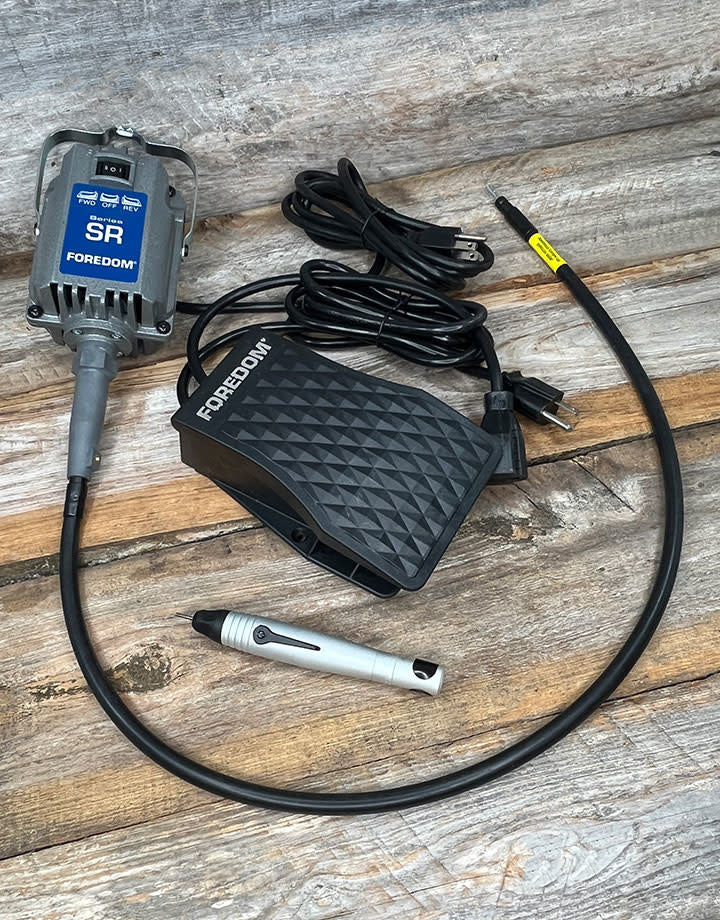 MO2512 = Foredom Flexshaft - SR Motor with FCT Foot Pedal & #20 Handpiece