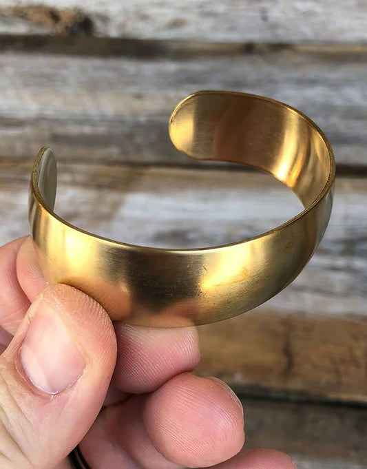 MSBR1013 = Brass Bracelet Cuff Domed 3/4'' Wide