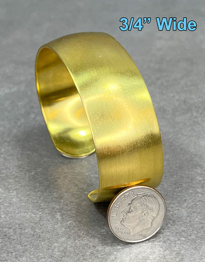 MSBR1013 = Brass Bracelet Cuff Domed 3/4'' Wide