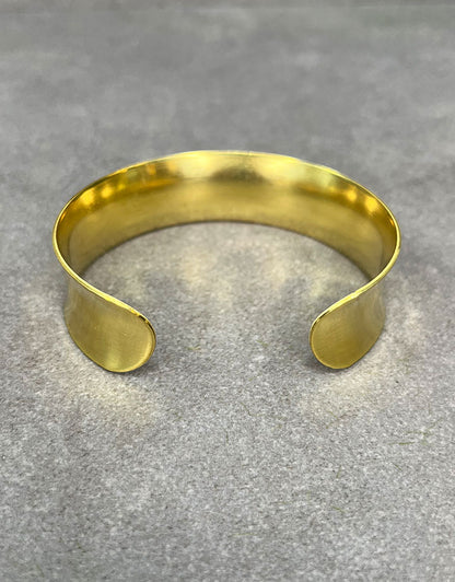 MSBR1023 = Brass Bracelet Cuff Concave 3/4'' Wide