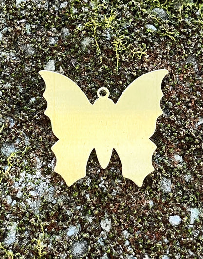 MSBR54124 = BRASS SHAPE - BUTTERFLY 1-3/8 x 1-5/16''  24ga (Pkg of 6)