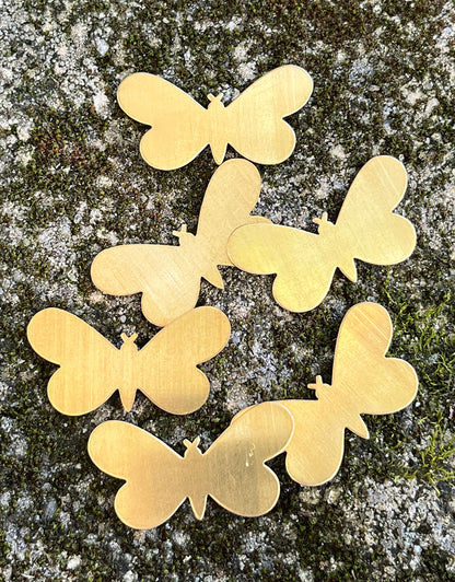 MSBR54424 = BRASS SHAPE - BUTTERFLY 1-5/16 x 11/16''  24ga (Pkg of 6)