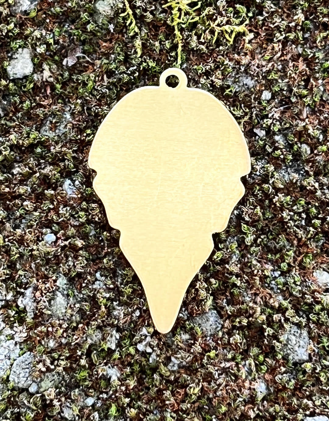 MSBR55124 = BRASS SHAPE - LEAF with RING 24ga (Pkg of 6)