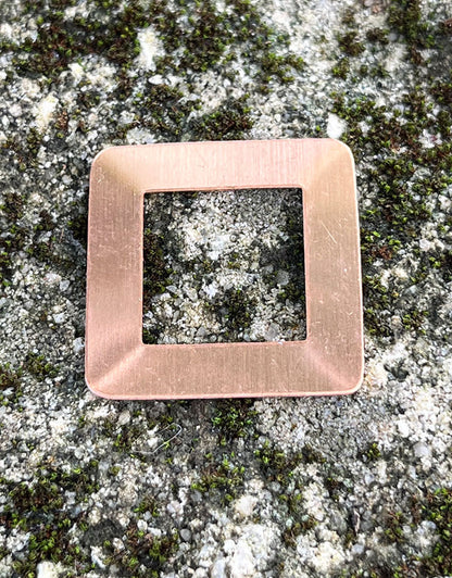 MSC30824 = COPPER SHAPE - SQUARE WASHER 24ga 1-1/8'' x11/16''  ID (Pkg of 6)