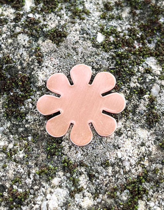 MSC40524 = COPPER SHAPE - FLOWER  24ga 15/16'' (Pkg of 6)