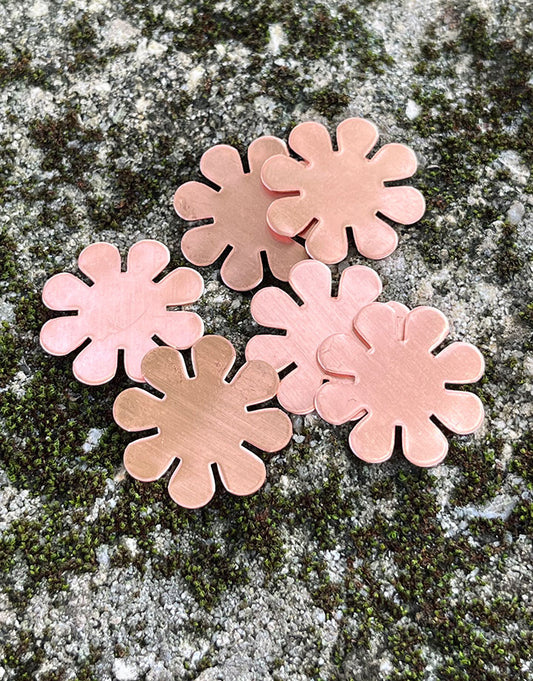 MSC40524 = COPPER SHAPE - FLOWER  24ga 15/16'' (Pkg of 6)