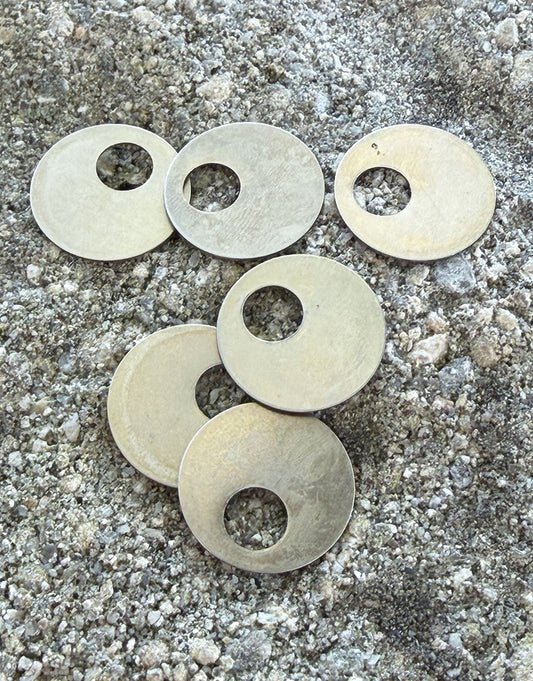 MSN18424 = NICKEL SILVER SHAPE - ROUND with OFF-CENTER 7/8'' x5/16'' ID HOLE (Pkg of 6)