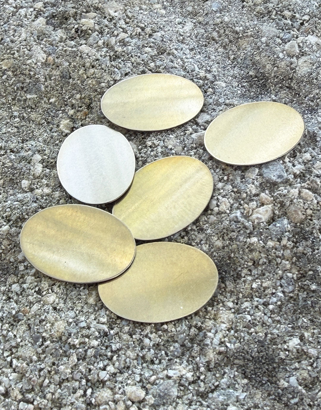 MSN21424 = NICKEL SILVER SHAPE - OVAL 24ga 25 x 18mm  (Pkg of 6)