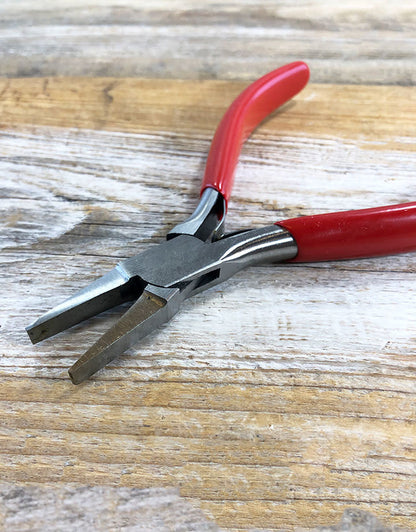 PL1605 = Flat Nose Pliers 5" German