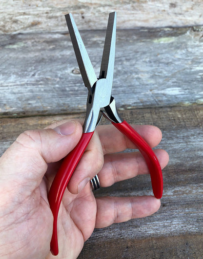 PL1607 = FLAT NOSE  PLIERS 5.5'' BOX JOINT